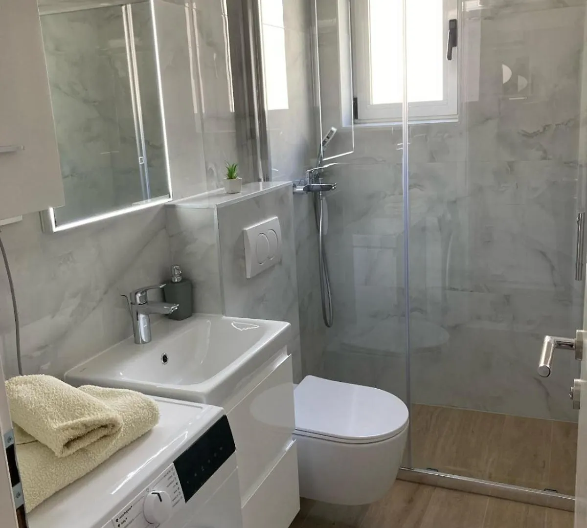 Studio Apartment 3E سبليت كرواتيا